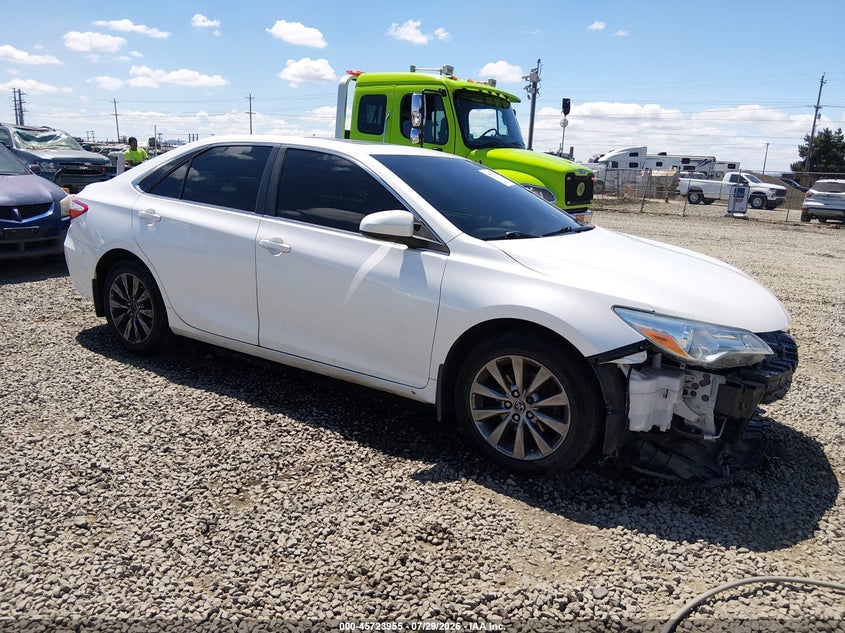 2015 TOYOTA CAMRY XLE | 4T1BF1FK6FU938913 | UPCARS