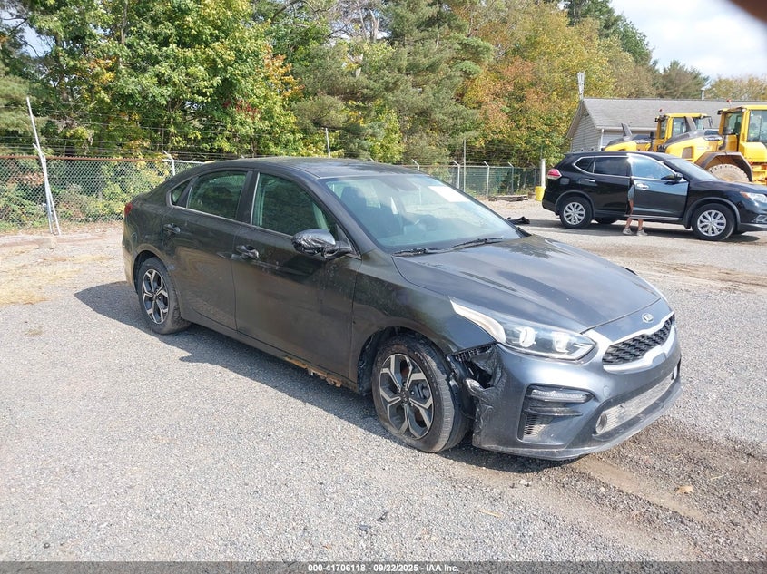 2021 KIA FORTE LXS | 3KPF24AD7ME271180 | UPCARS