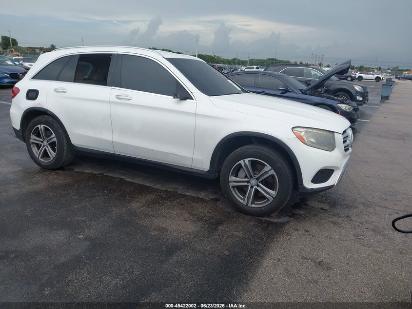 2017 MERCEDES-BENZ GLC 300 | WDC0G4JB8HF122949 | UPCARS