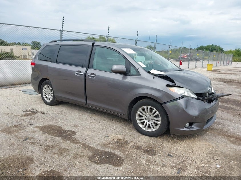 2011 TOYOTA SIENNA XLE V6 | 5TDYK3DC3BS104078 | UPCARS