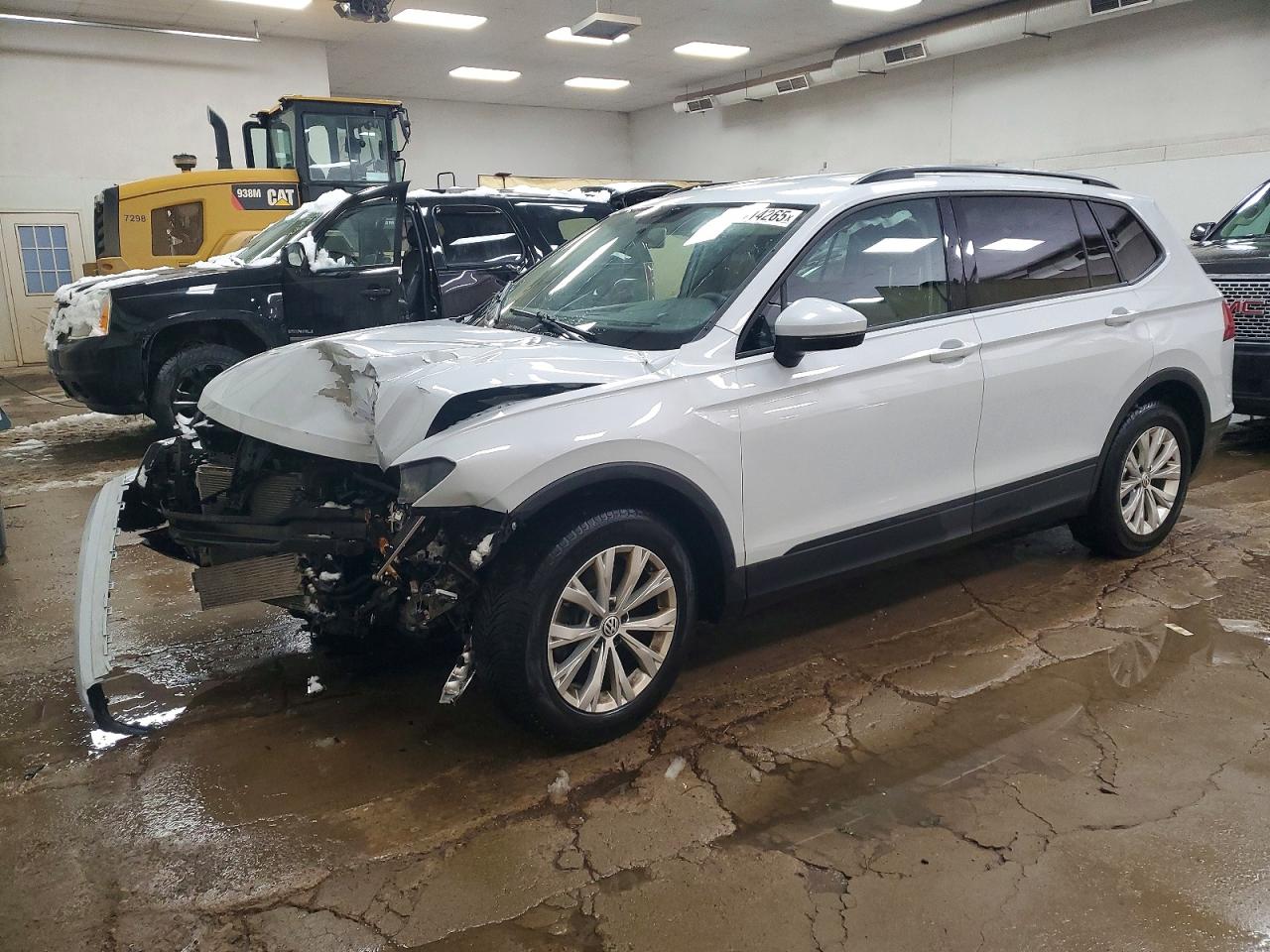 2018 VOLKSWAGEN TIGUAN S | 3VV0B7AX9JM095074 | UPCARS