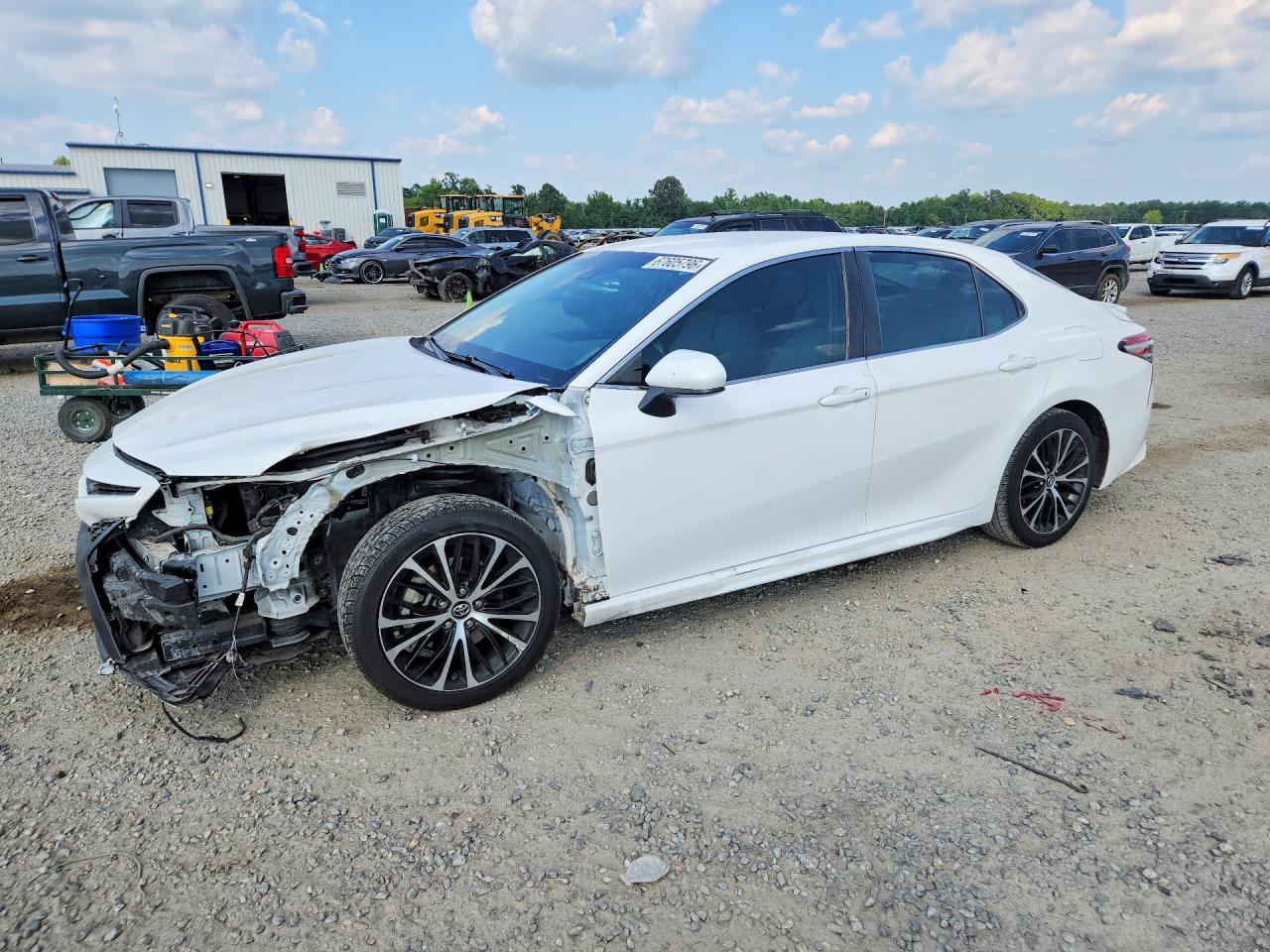 2018 TOYOTA CAMRY SE | 4T1B11HK3JU661822 | UPCARS