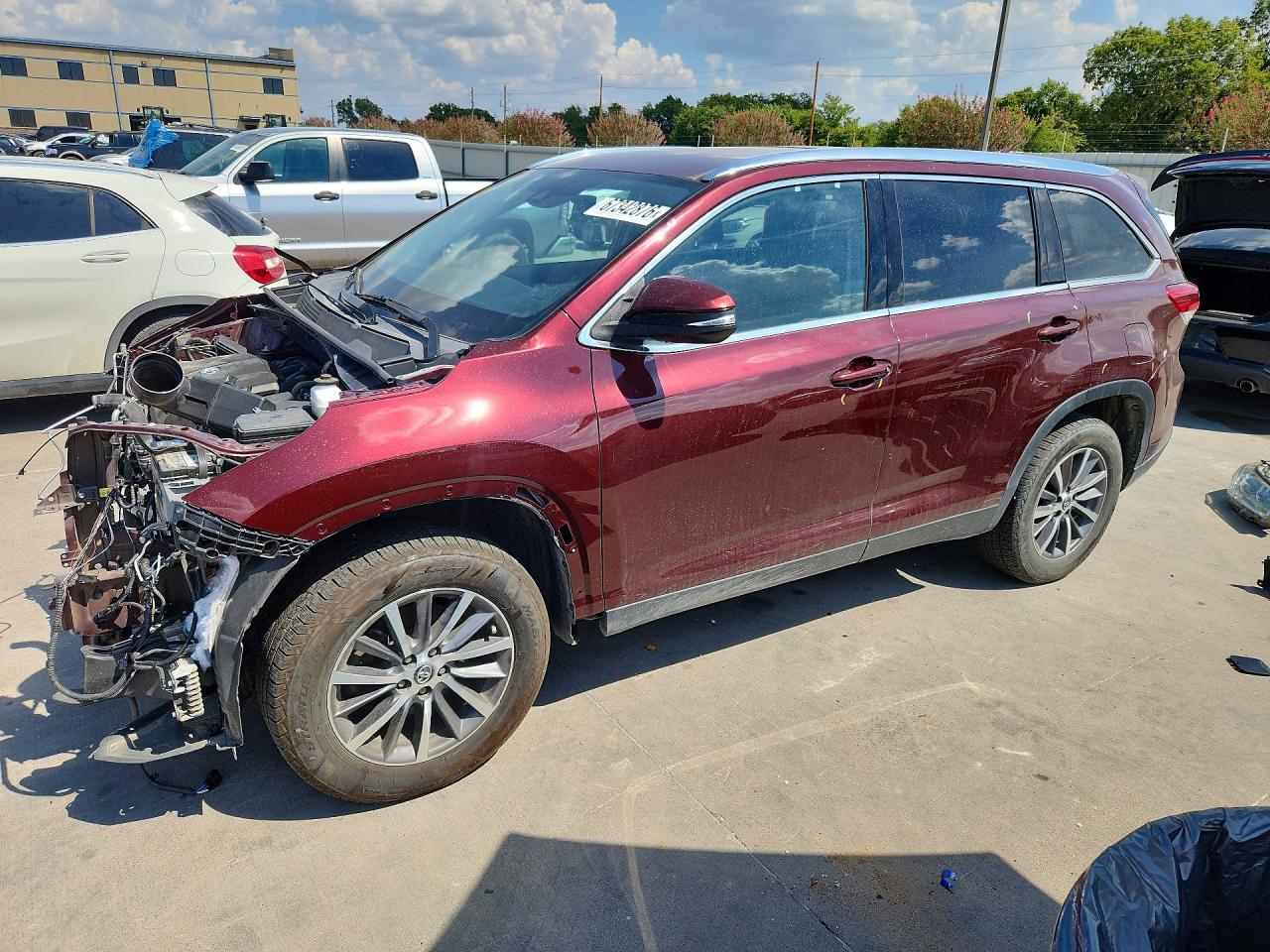 2019 TOYOTA HIGHLANDER XLE | 5TDKZRFH2KS353842 | UPCARS