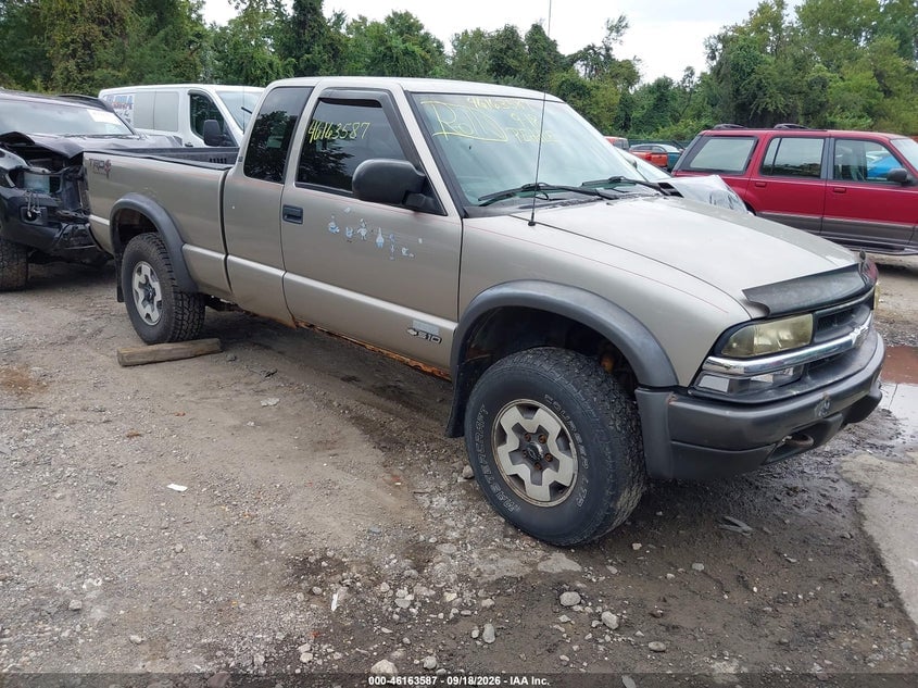 1999 CHEVROLET S-10 LS | 1GCCT19WXX8201935 | UPCARS