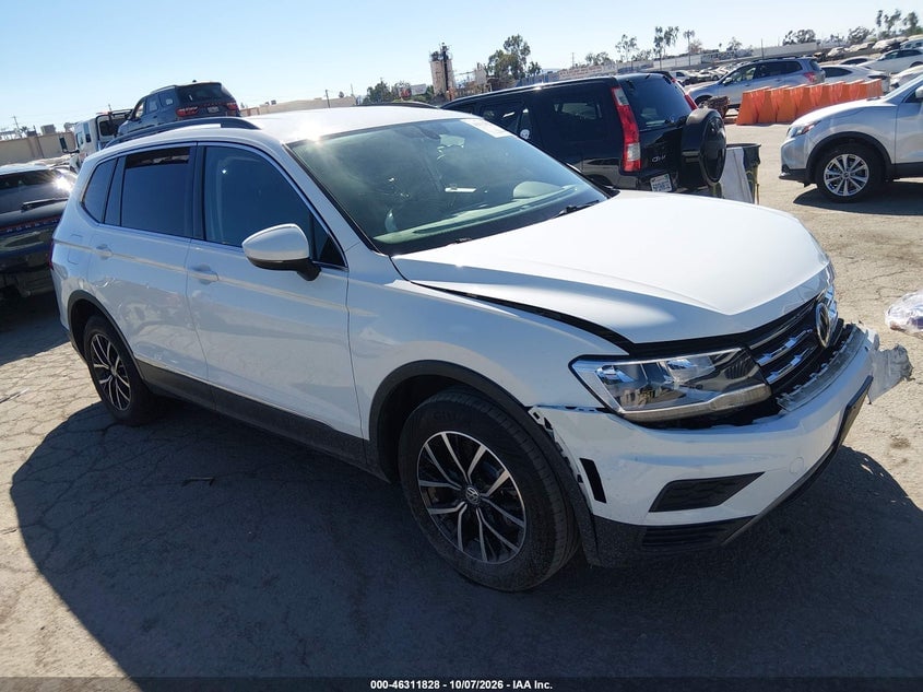 2021 VOLKSWAGEN TIGUAN 2.0T SE/2.0T SE R-LINE BLACK/2.0T SEL | 3VV3B7AX0MM098186 | UPCARS