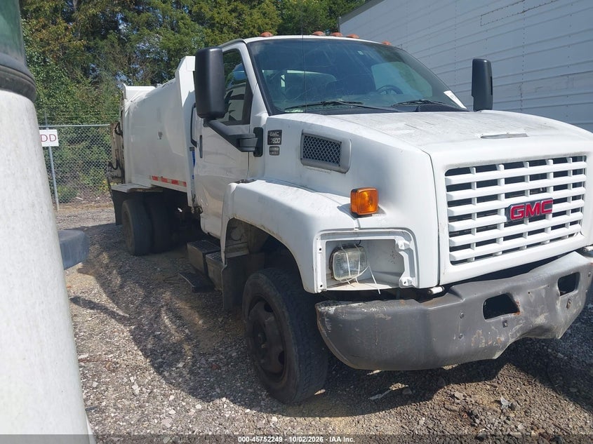 2006 GMC TC6500 | 1GDJ6C1G26F402152 | UPCARS