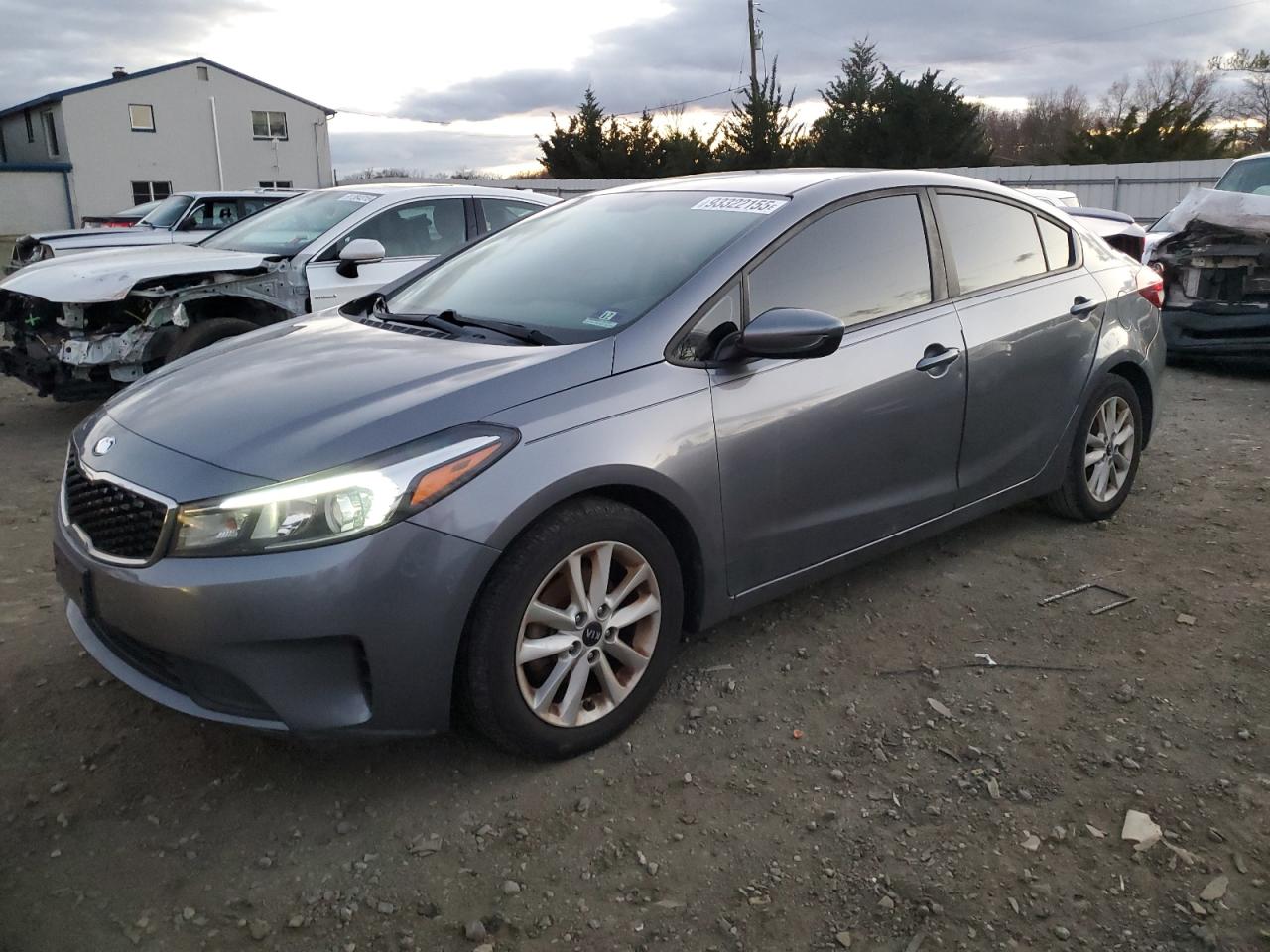 2017 KIA FORTE LX | 3KPFL4A77HE160464 | UPCARS