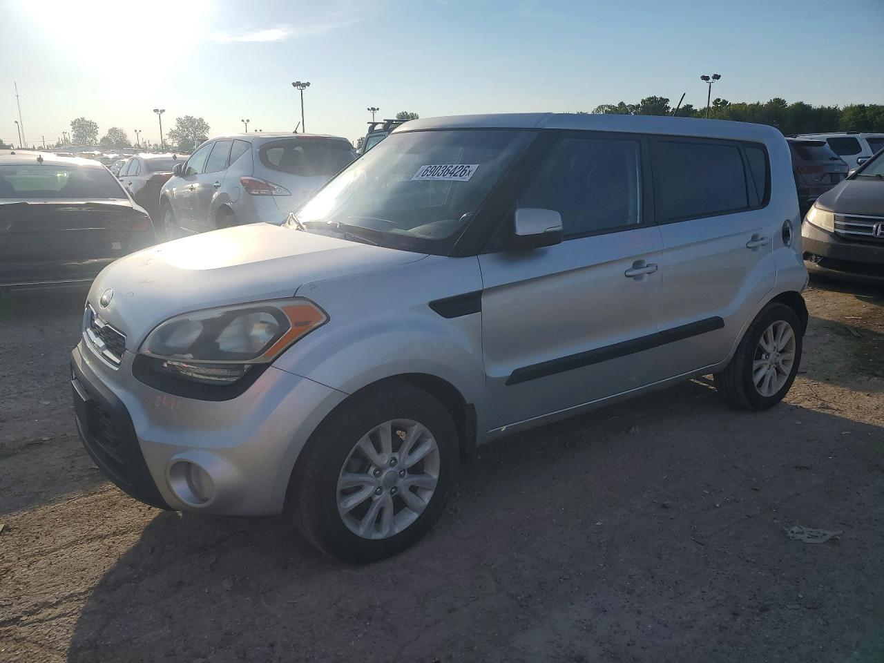 2013 KIA SOUL + | KNDJT2A63D7562126 | UPCARS