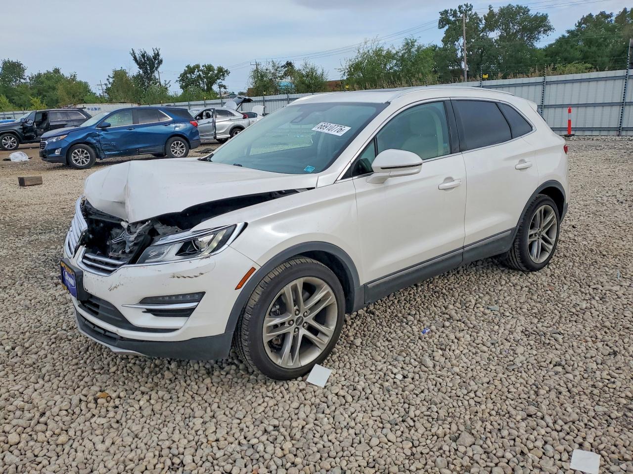 2017 LINCOLN MKC RESERVE | 5LMCJ3D90HUL54084 | UPCARS