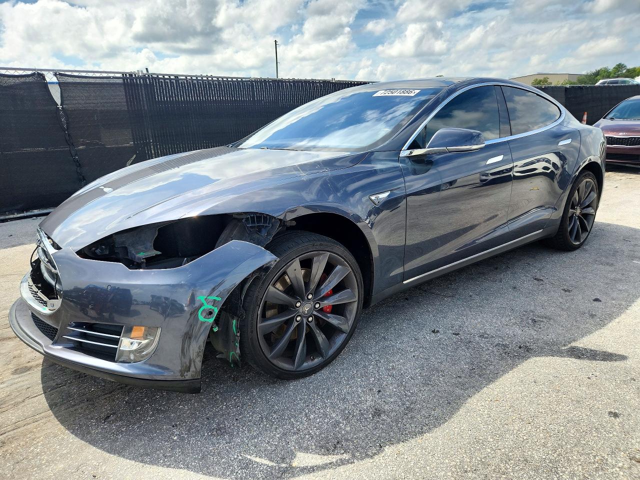 2014 TESLA MODEL S | 5YJSA1H11EFP59595 | UPCARS