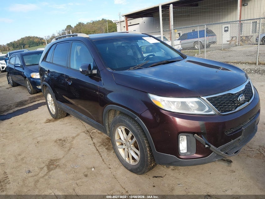 2015 KIA SORENTO LX | 5XYKT4A60FG592450 | UPCARS