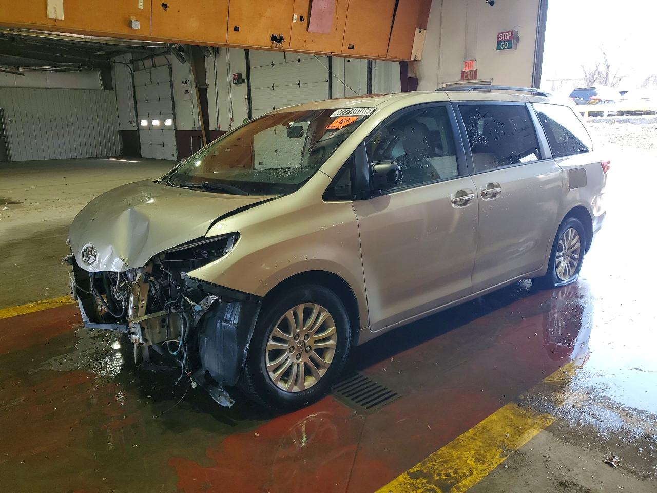 2015 TOYOTA SIENNA XLE 8-PASSENGER | 5TDYK3DC9FS567560 | UPCARS