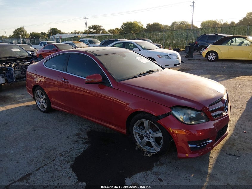 2013 MERCEDES-BENZ C 250 | WDDGJ4HB9DF977803 | UPCARS