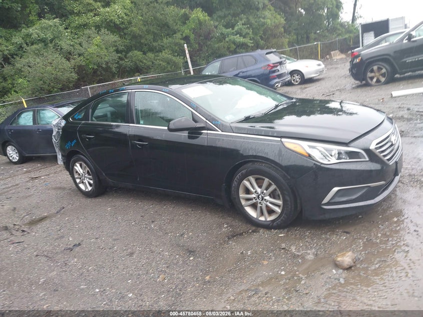 2017 HYUNDAI SONATA SE | 5NPE24AF8HH449581 | UPCARS