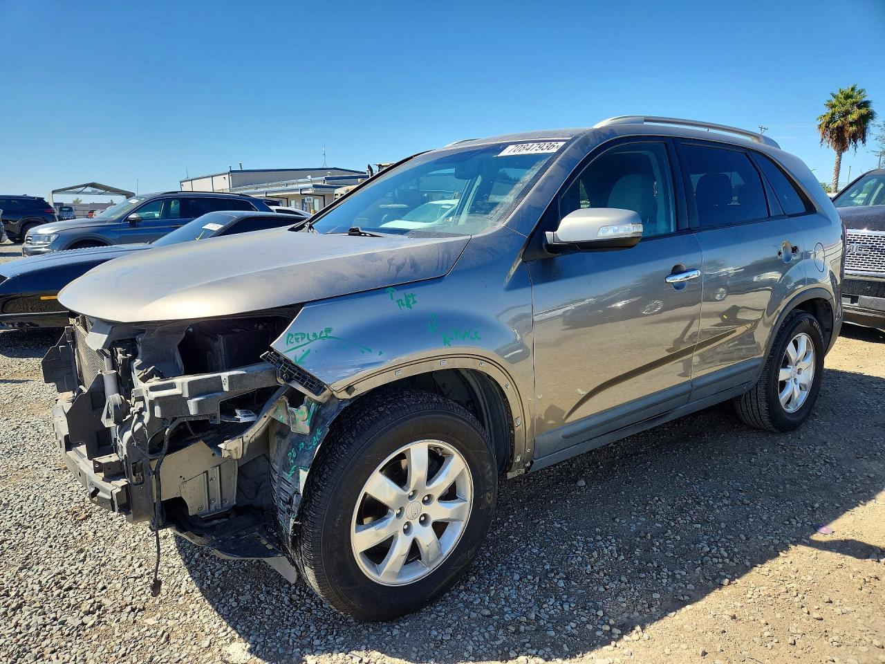 2011 KIA SORENTO LX | 5XYKT4A1XBG076935 | UPCARS
