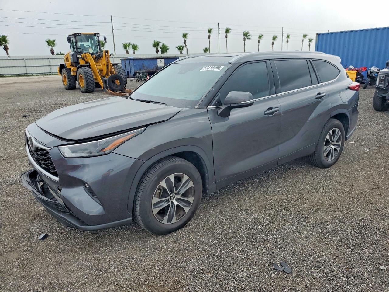 2022 TOYOTA HIGHLANDER XLE | 5TDGZRAH9NS096812 | UPCARS