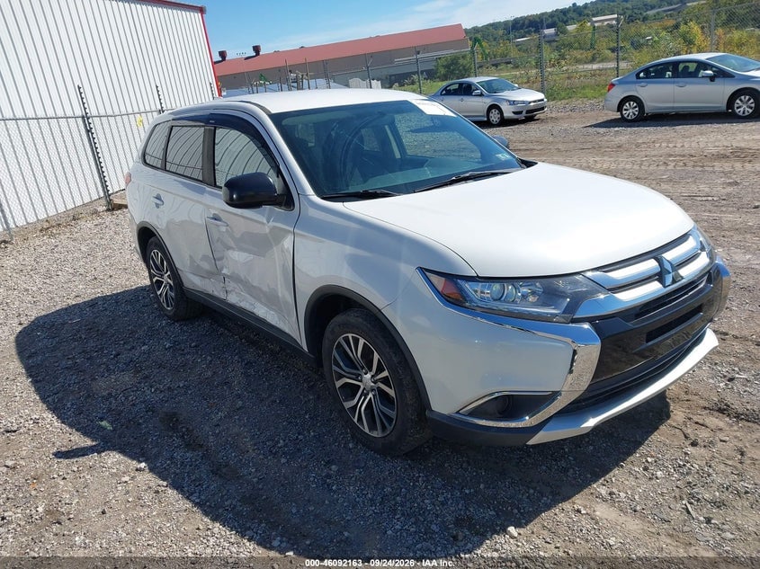 2017 MITSUBISHI OUTLANDER ES | JA4AZ2A39HZ057586 | UPCARS