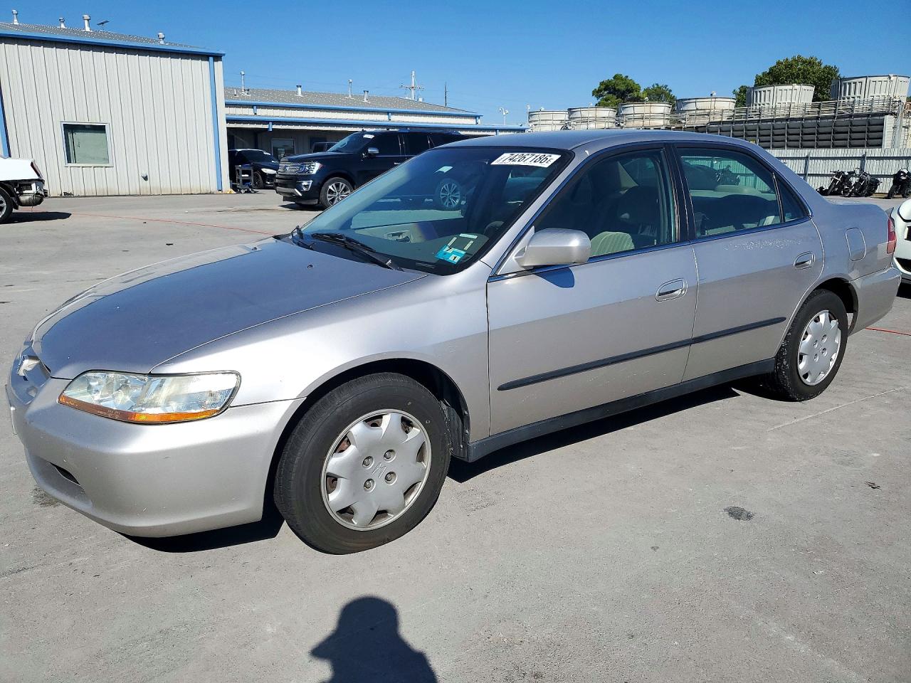 1998 HONDA ACCORD LX | 1HGCG5643WA039377 | UPCARS