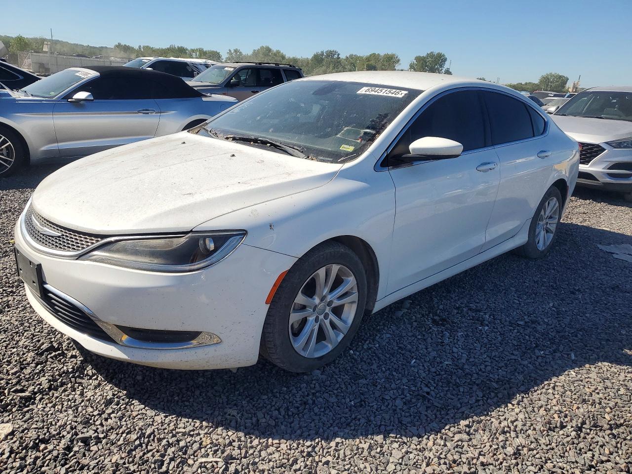 2015 CHRYSLER 200 LIMITED | 1C3CCCAB7FN531220 | UPCARS