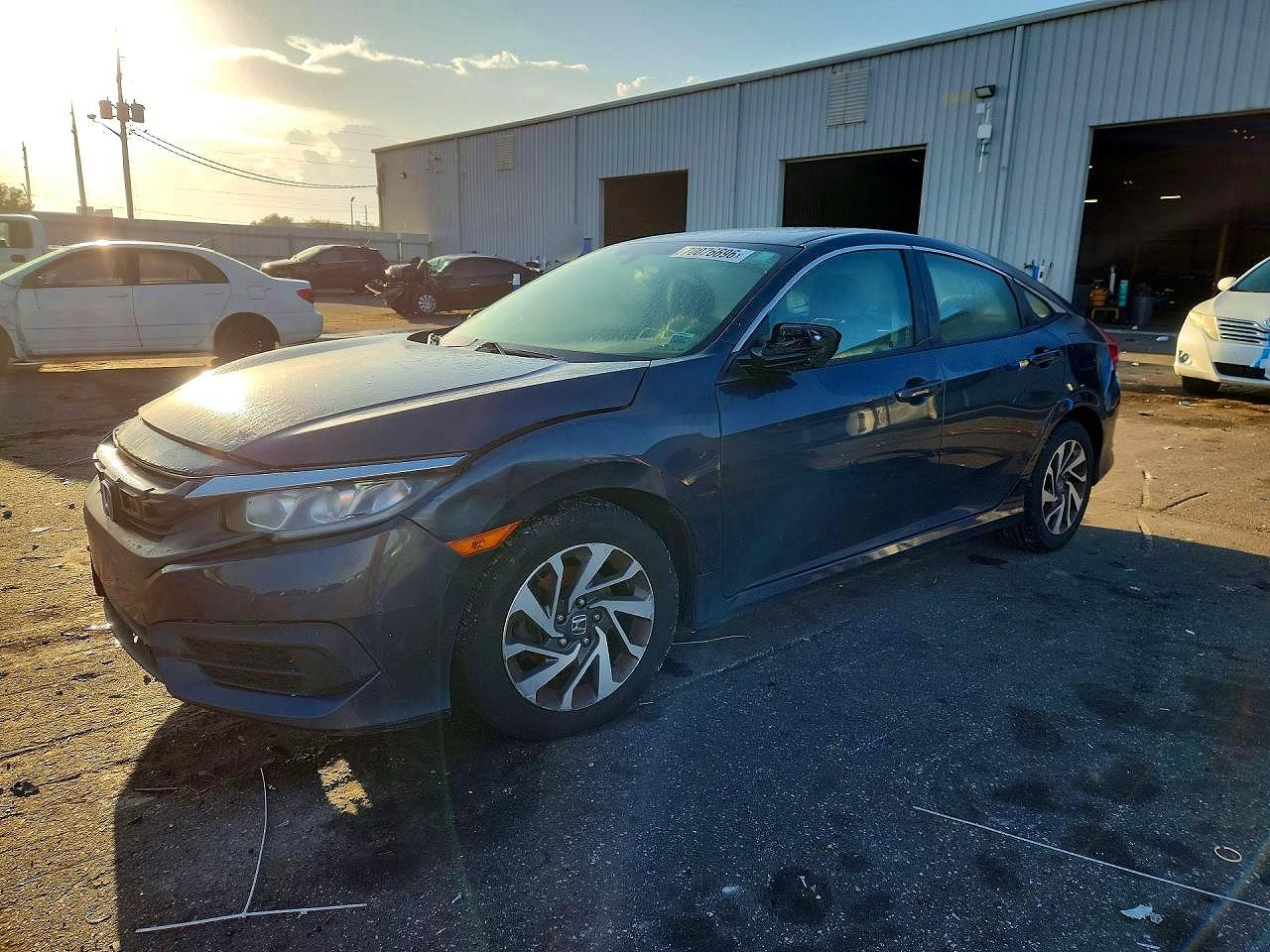 2018 HONDA CIVIC EX | 2HGFC2F71JH550906 | UPCARS