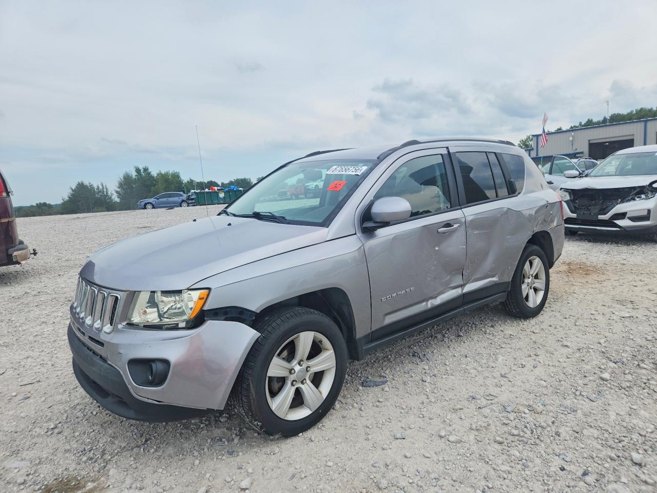 2016 JEEP COMPASS LATITUDE | 1C4NJCEA9GD628230 | UPCARS
