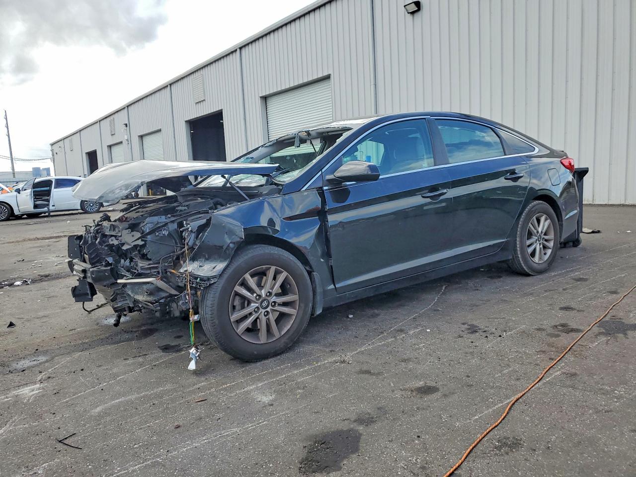 2017 HYUNDAI SONATA SE | 5NPE24AF2HH586080 | UPCARS
