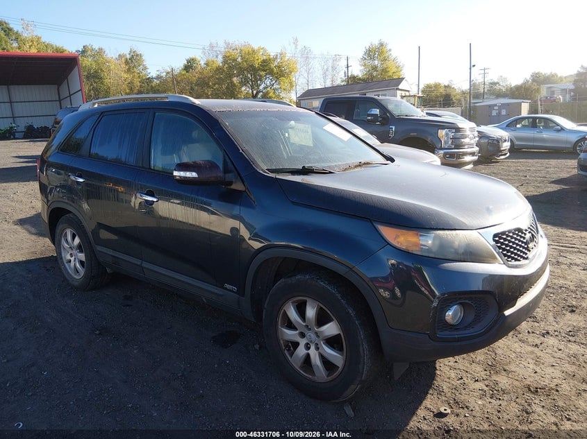2013 KIA SORENTO LX | 5XYKTCA61DG341170 | UPCARS