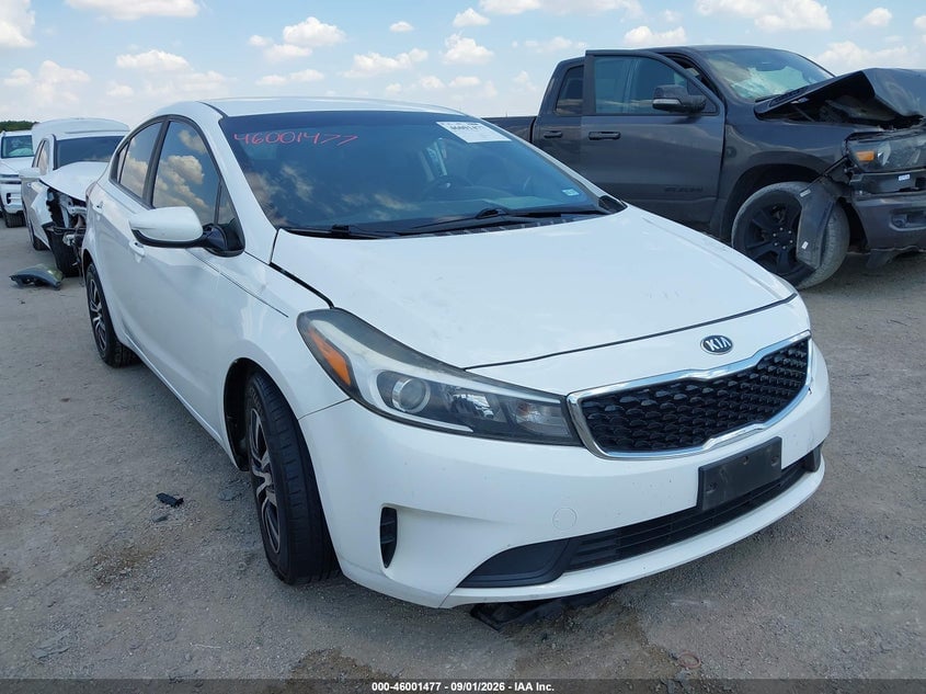 2018 KIA FORTE LX | 3KPFK4A75JE243657 | UPCARS