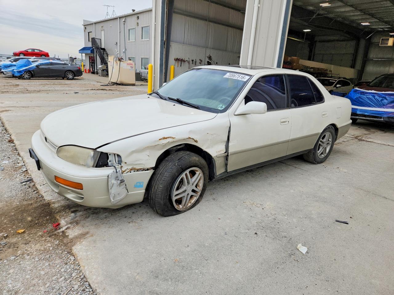 1996 TOYOTA CAMRY LE V6 | JT2BF12K6T0147139 | UPCARS