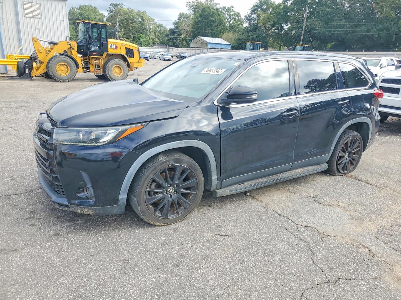 2019 TOYOTA HIGHLANDER SE | 5TDKZRFH8KS368880 | UPCARS