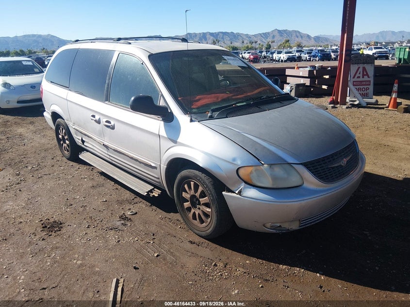 2002 CHRYSLER TOWN & COUNTRY LXI | 2C8GP54L62R781951 | UPCARS