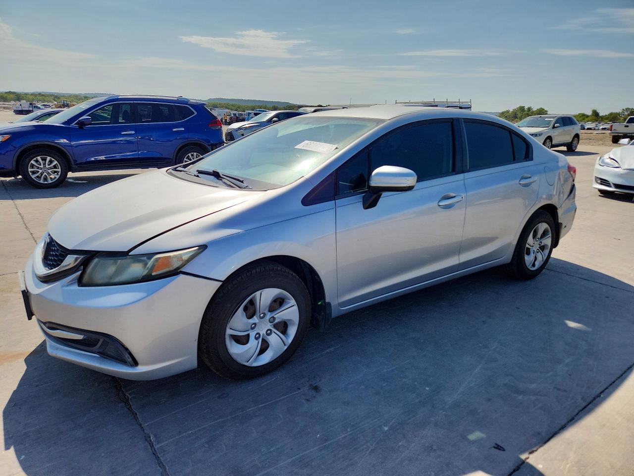 2015 HONDA CIVIC LX | 19XFB2F52FE019037 | UPCARS