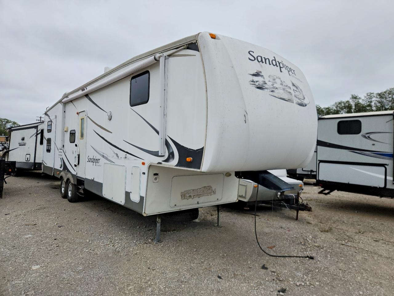 2009 FORESRIVER SANDPIPER FOREST RIVER  CAMPER | 4X4FSAG229J024044 | UPCARS