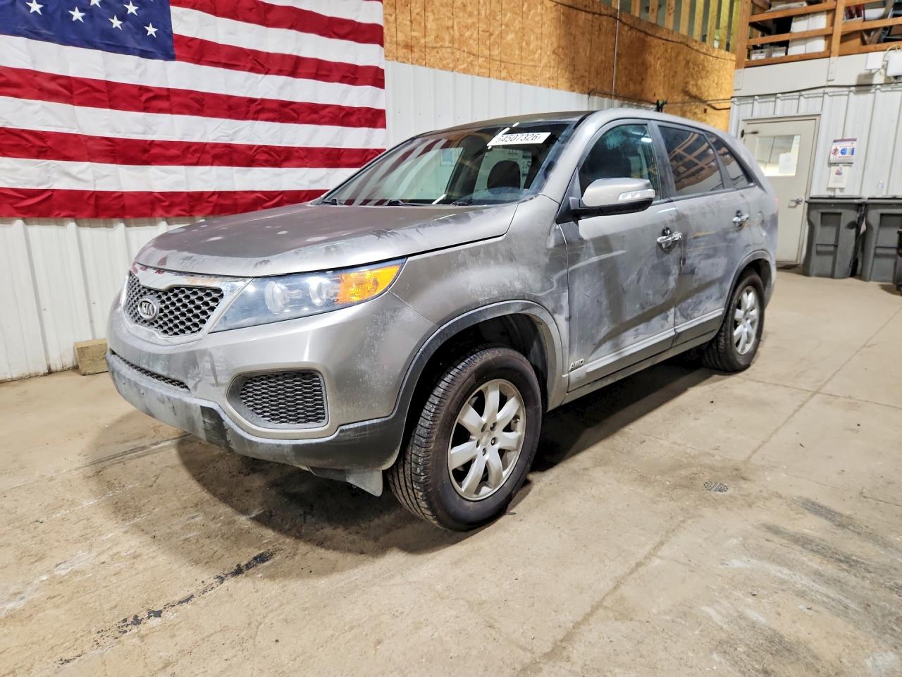 2011 KIA SORENTO LX | 5XYKTCA18BG134552 | UPCARS
