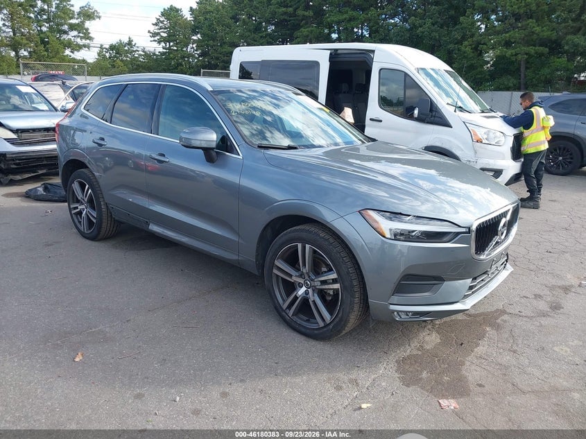 2021 VOLVO XC60 MOMENTUM | YV4102RK7M1813529 | UPCARS