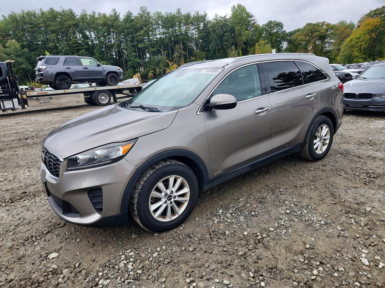 2019 KIA SORENTO LX V6 | 5XYPGDA52KG540085 | UPCARS