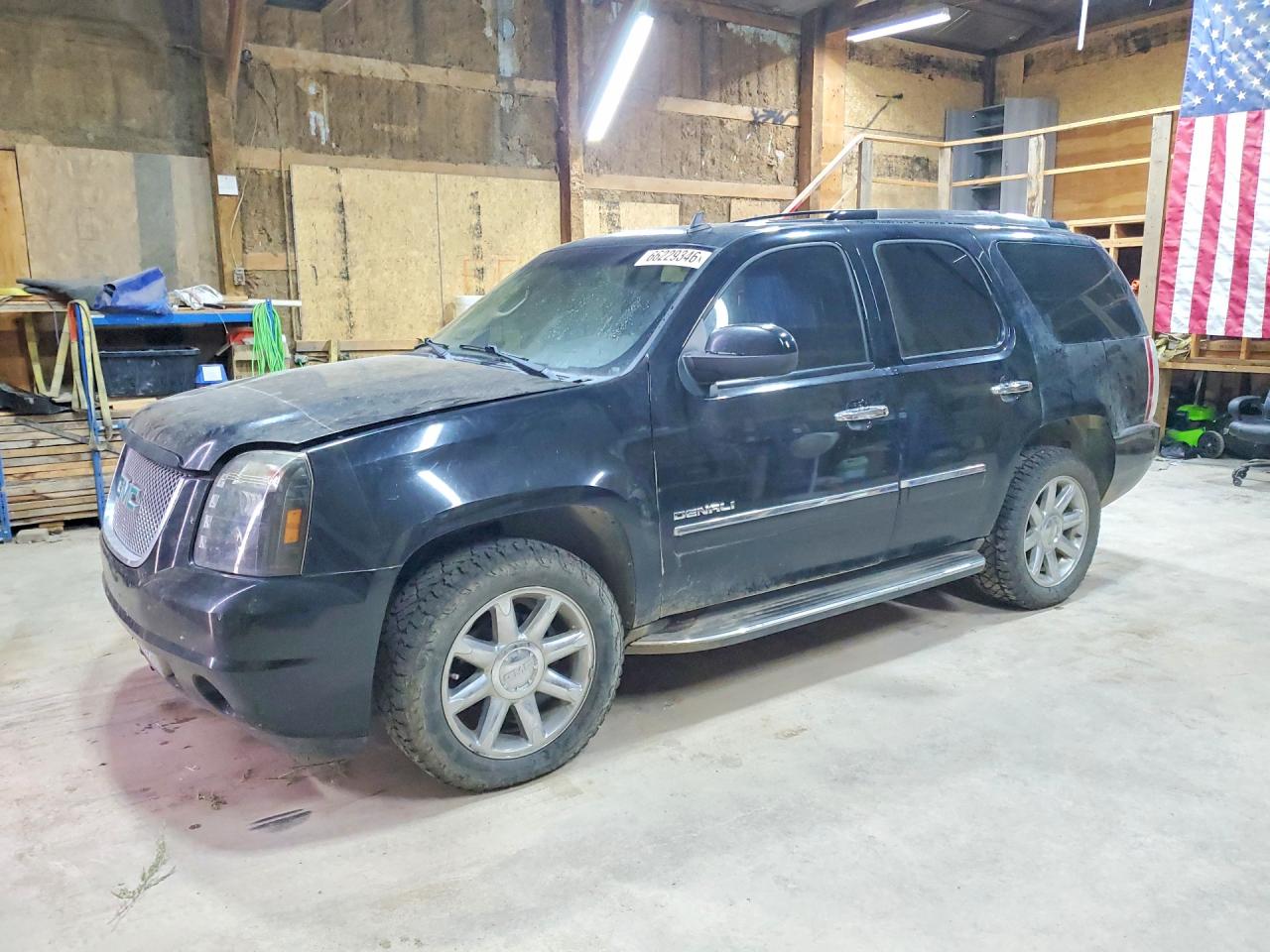 2011 GMC YUKON DENALI | 1GKS2EEF5BR227734 | UPCARS