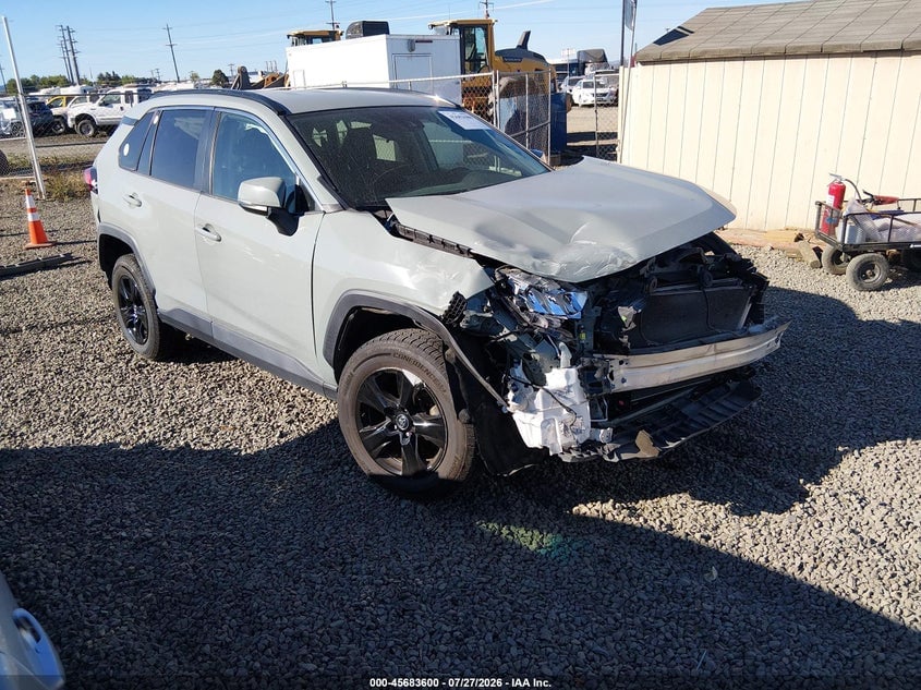 2021 TOYOTA RAV4 XLE | 2T3P1RFV8MW159966 | UPCARS
