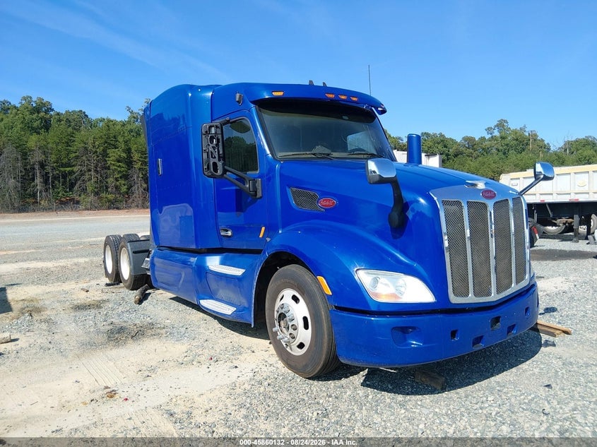 2015 PETERBILT 579 | 1XPBD49X4FD258851 | UPCARS