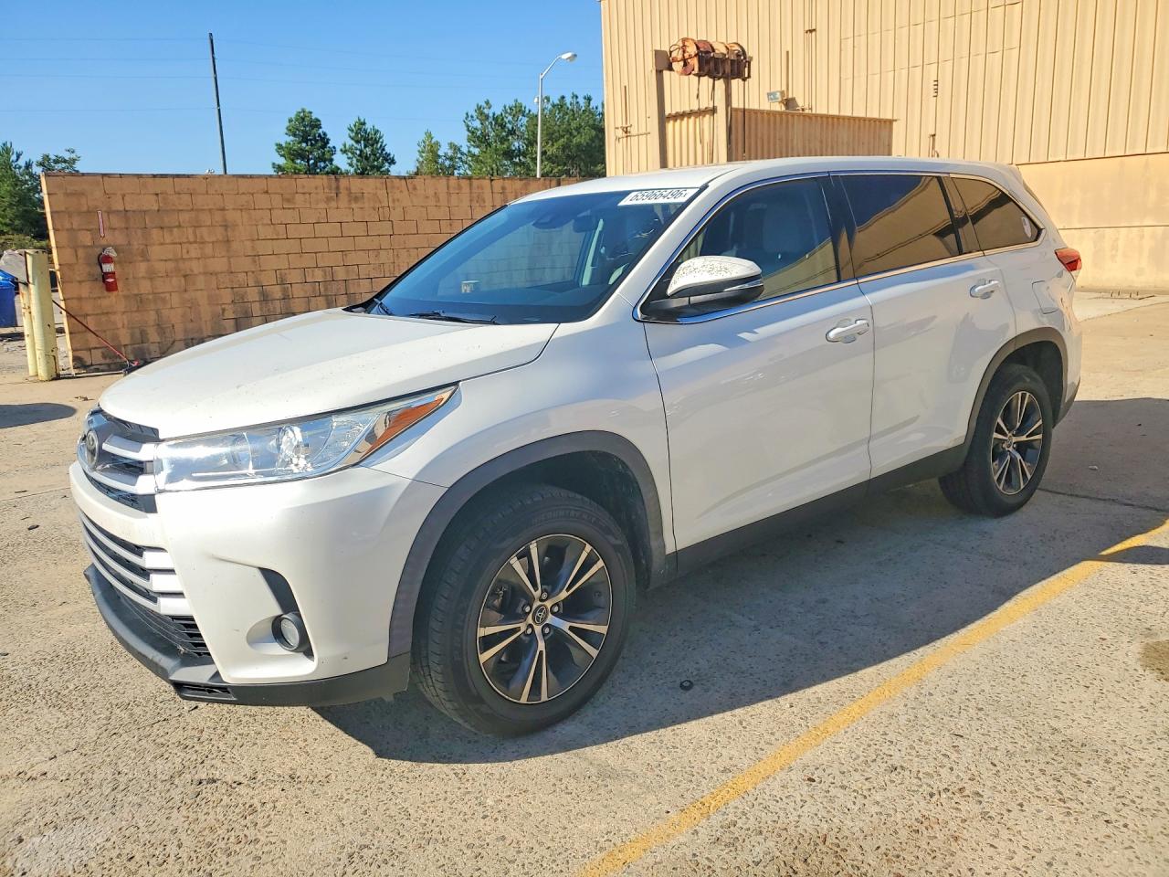 2019 TOYOTA HIGHLANDER LE PLUS | 5TDZZRFH7KS325324 | UPCARS