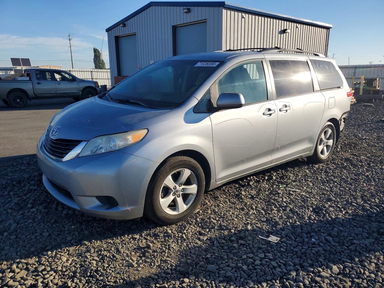 2011 TOYOTA SIENNA LE | 5TDKK3DC7BS170350 | UPCARS