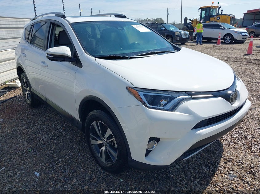2017 TOYOTA RAV4 XLE | 2T3WFREV5HW383393 | UPCARS