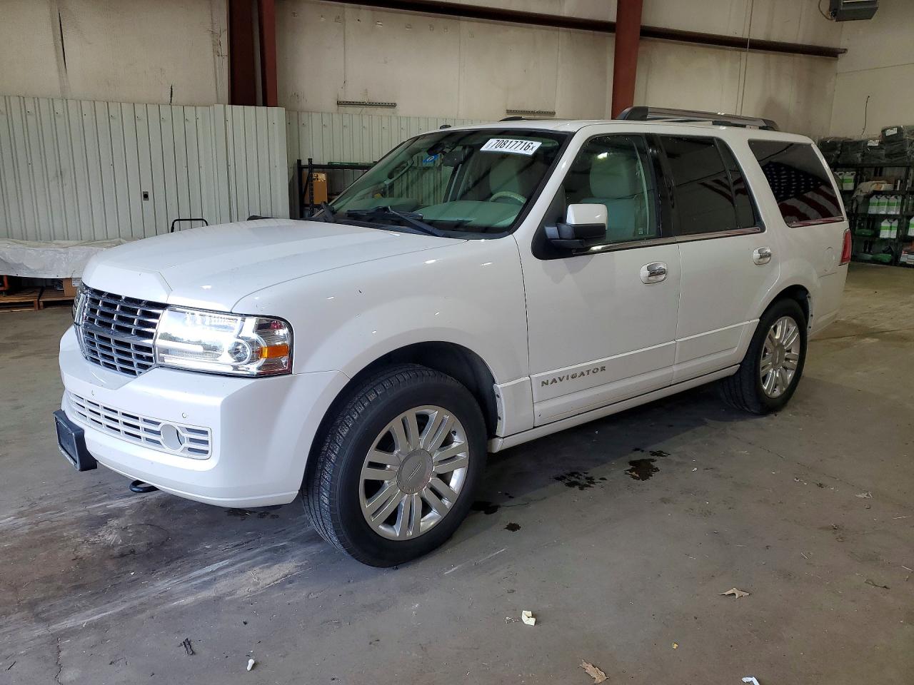 2014 LINCOLN NAVIGATOR | 5LMJJ2H59EEL07506 | UPCARS