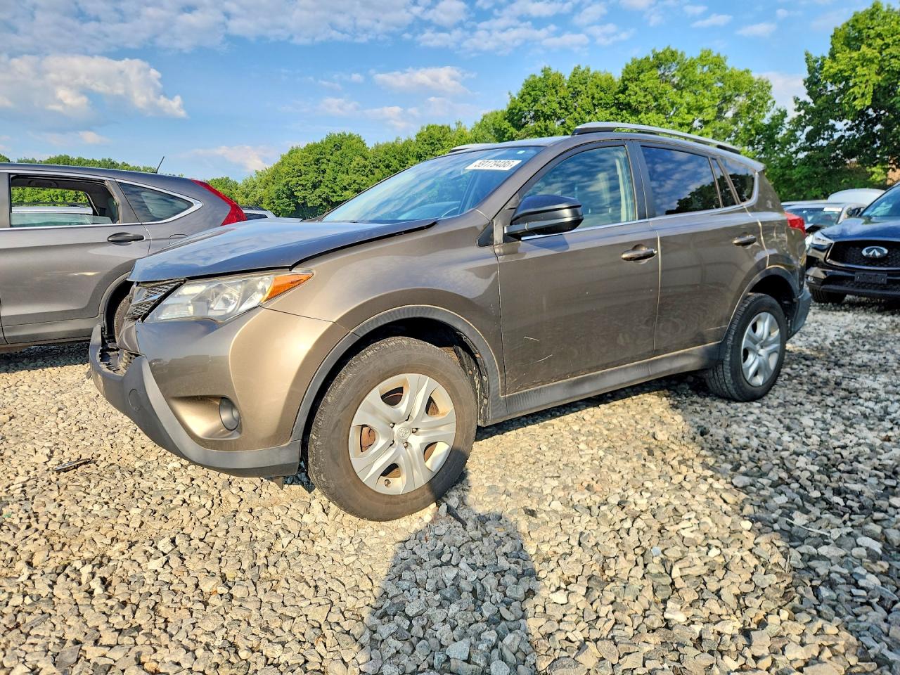 2015 TOYOTA RAV4 LE | JTMBFREV6FD141334 | UPCARS