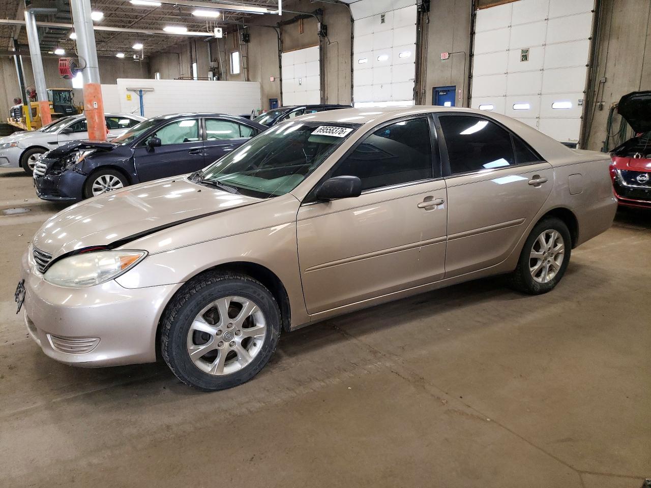 2005 TOYOTA CAMRY STANDARD | 4T1BE32K55U390048 | UPCARS