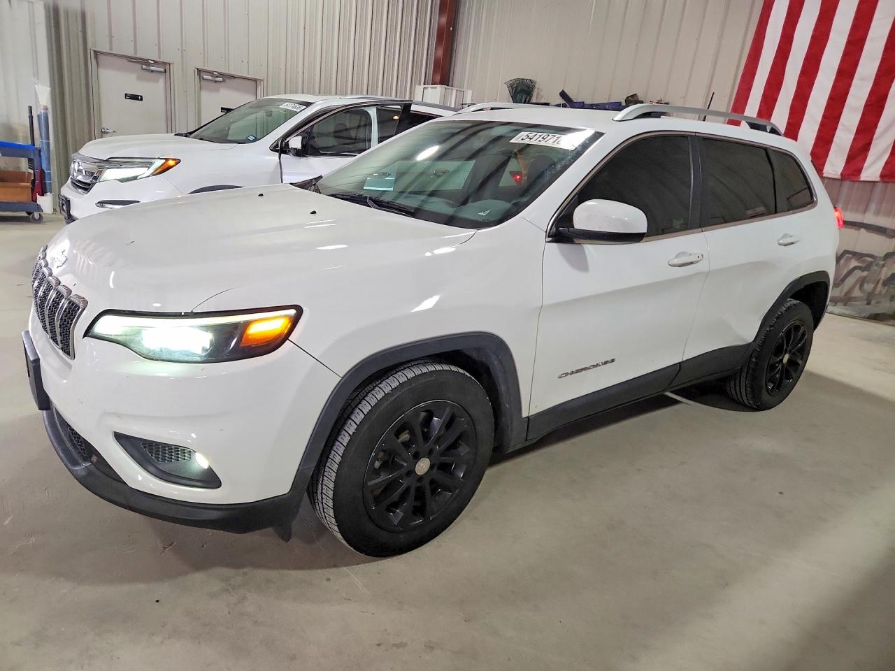 2019 JEEP CHEROKEE | 1C4PJLLBXKD232854 | UPCARS