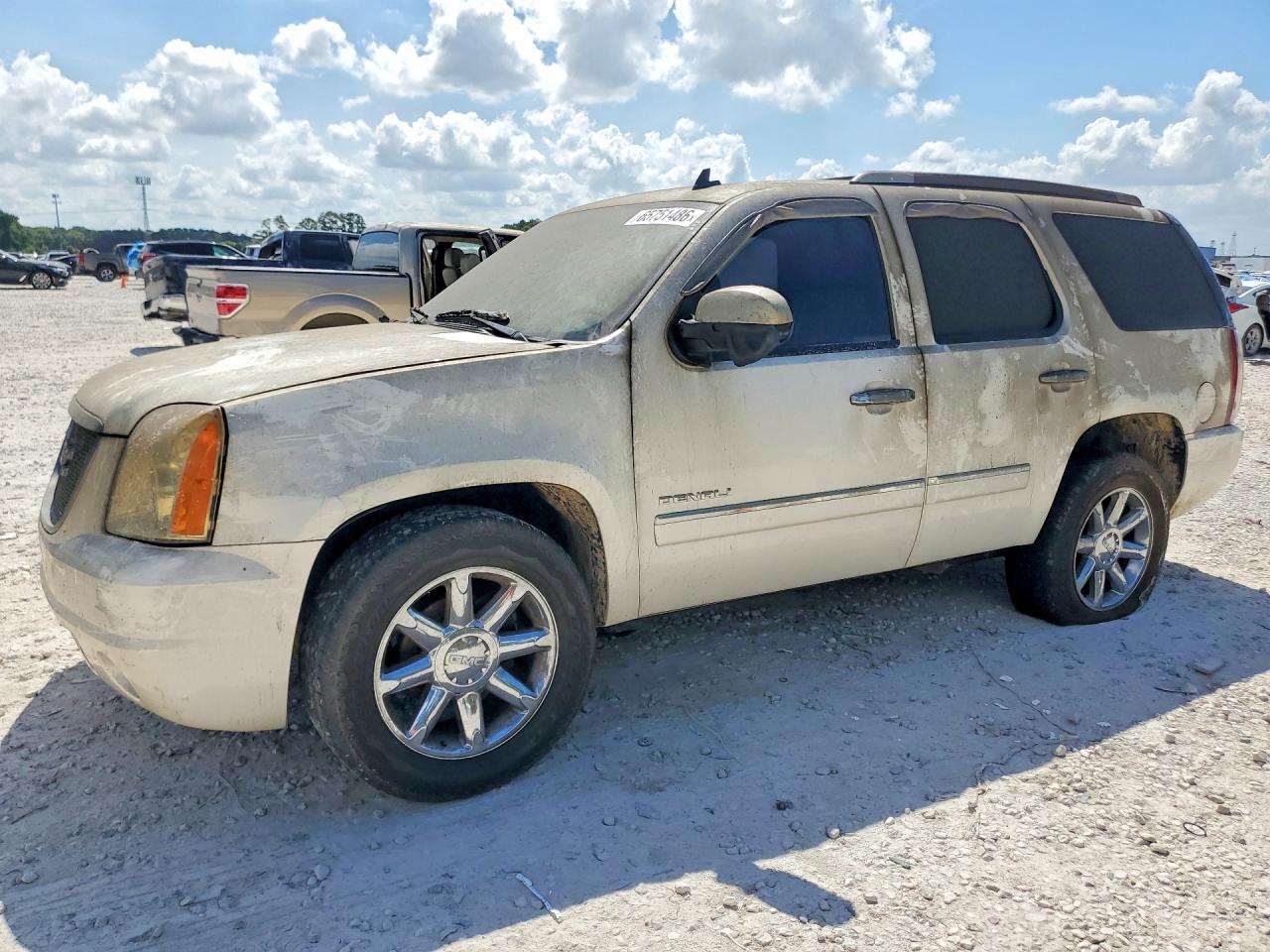 2011 GMC YUKON DENALI | 1GKS1EEF5BR122713 | UPCARS