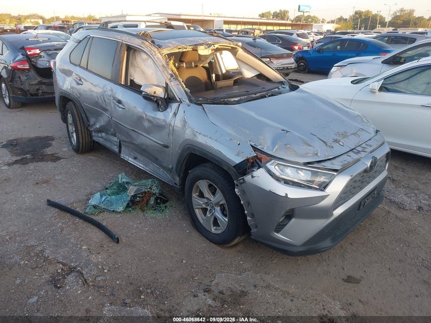 2019 TOYOTA RAV4 XLE | JTMW1RFV4KD510300 | UPCARS