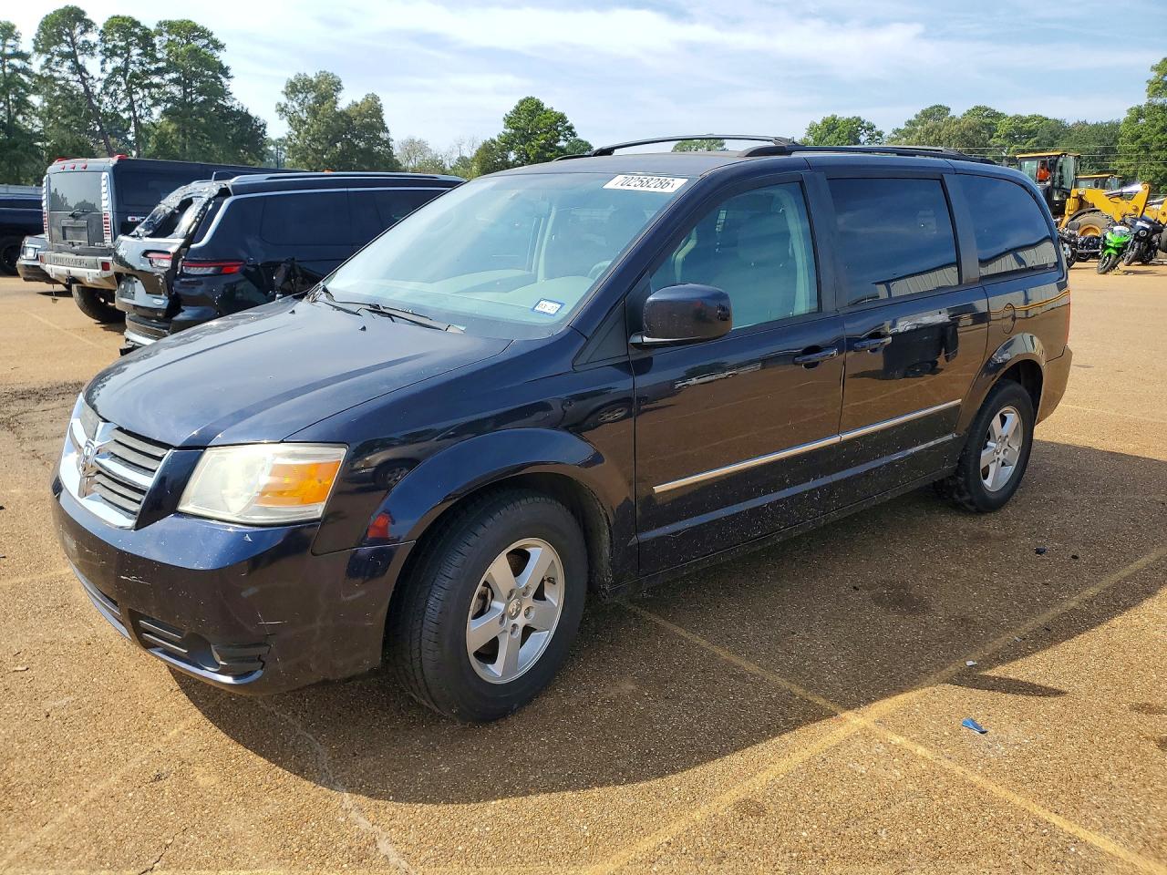 2010 DODGE CARAVAN SXT | 2D4RN5DX2AR197230 | UPCARS