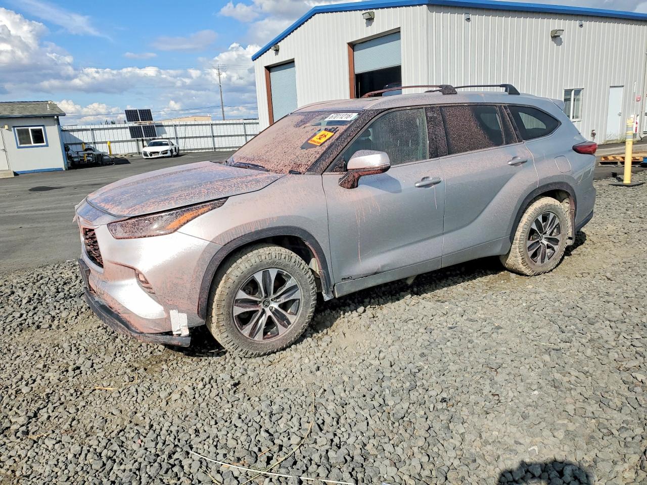 2022 TOYOTA HIGHLANDER XLE | 5TDGBRCH6NS542562 | UPCARS